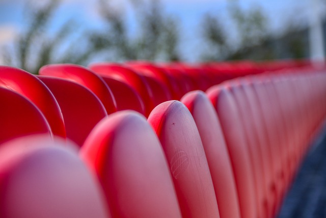 官方：阿贾克斯主帅海廷加下课；带队本赛季欧冠四战全败